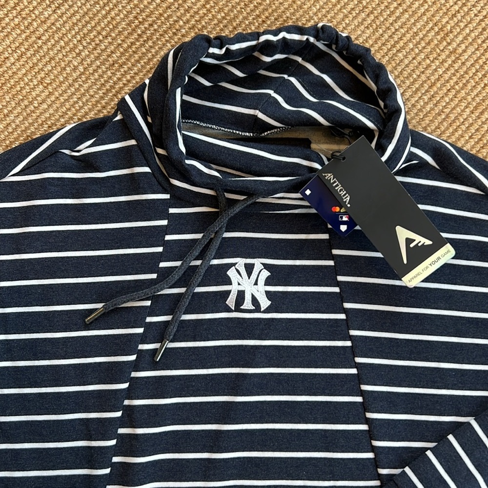 NWT Authentic NY Yankees Long Sleeve Stripe Shirt M